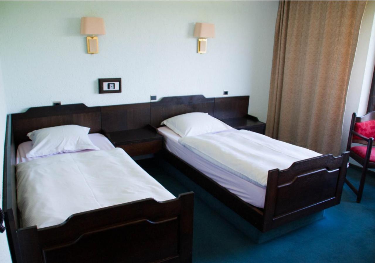 מאלמדי Hotel Grand-Champ מראה חיצוני תמונה